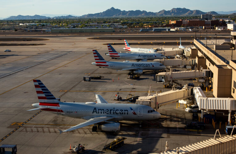 COVID-19 cases surge at American Airlines ramps in Phoenix