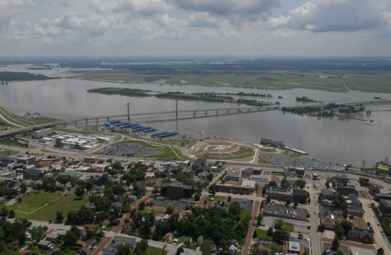 Environmental groups sue U.S. Army Corps of Engineers over river plans